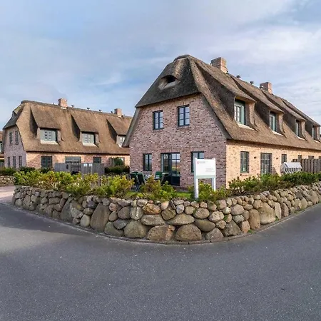 Reetdachhaus Ask Embla Reetdachhaus Embla Dom wakacyjny Böhl