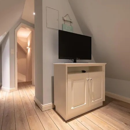 Reetdachhaus Ask Embla Reetdachhaus Embla Holiday home Sankt Peter-Ording