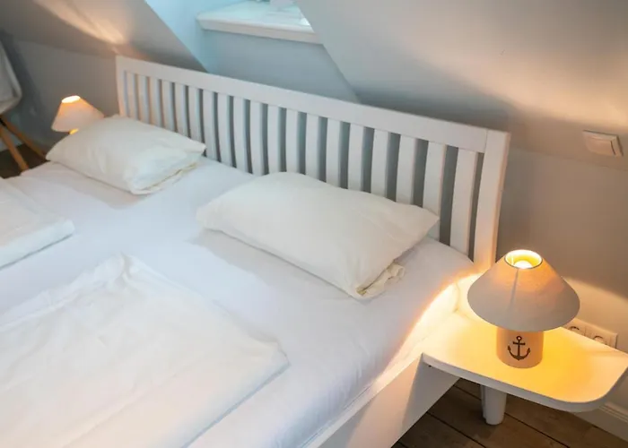 Reetdachhaus Ask Embla Reetdachhaus Embla 別荘