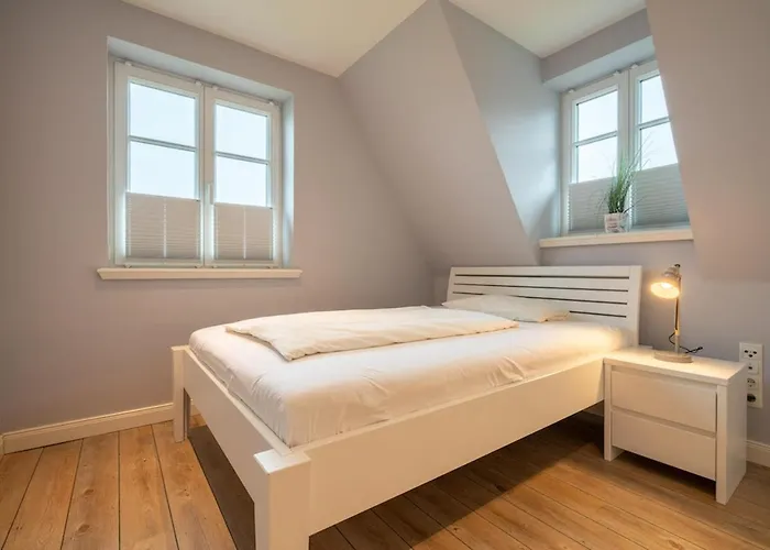 Reetdachhaus Ask Embla Reetdachhaus Embla 別荘 Böhl