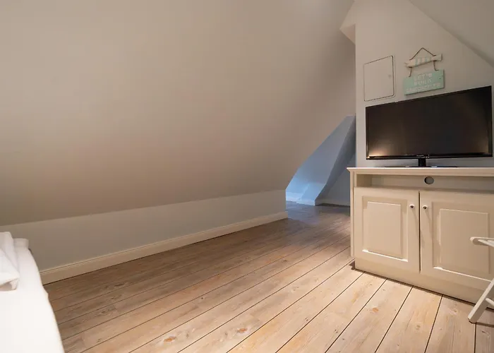 Reetdachhaus Ask Embla Reetdachhaus Embla * Böhl